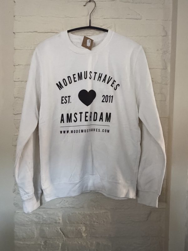 Witte trui met tekst opdruk